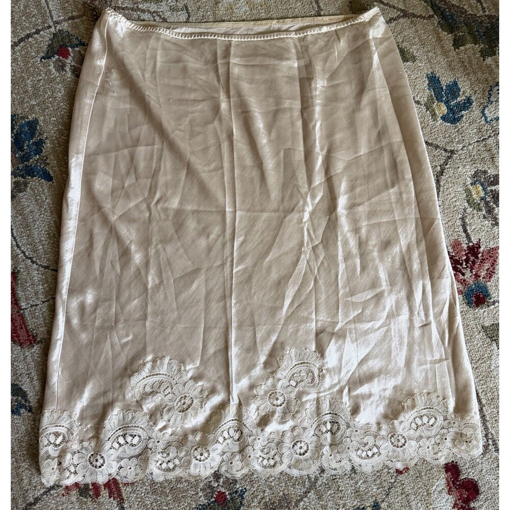 Christian Dior Vintage Beige Half Slip Skirt Lace Trim Small READ MORE